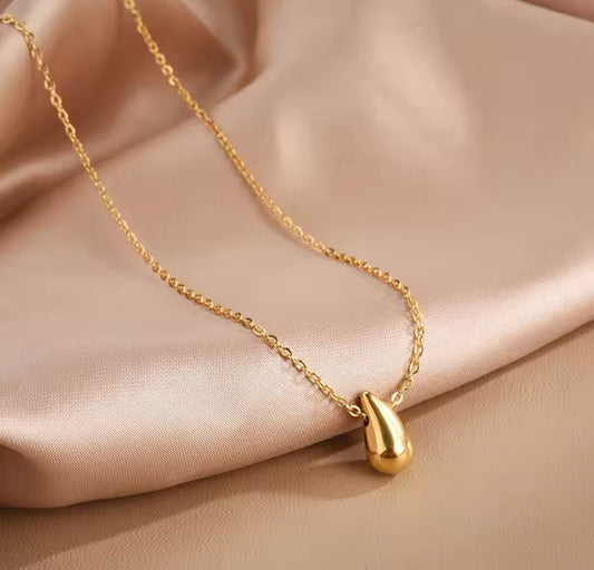 Golden Dewdrop Necklace