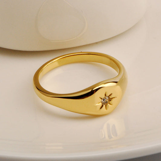 Solaris Crest Ring