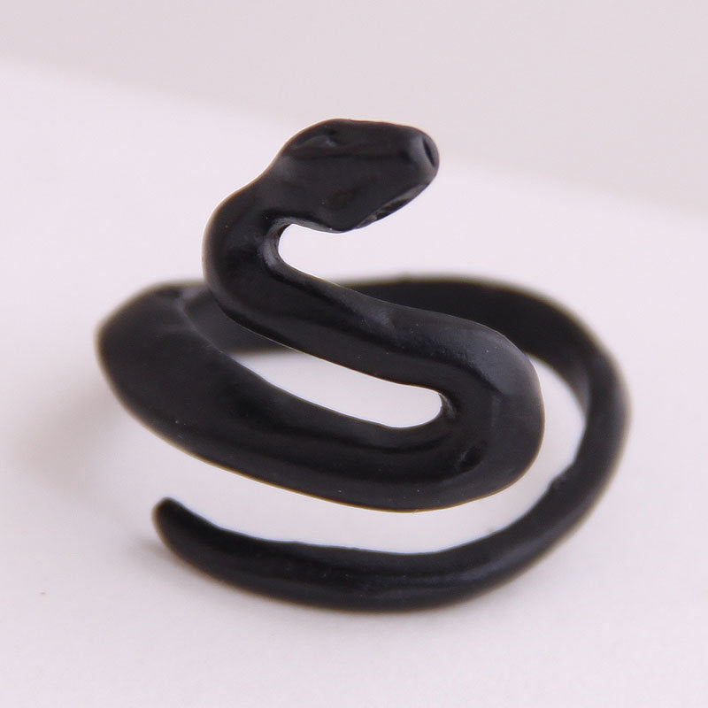 Sleek Serpent Ring